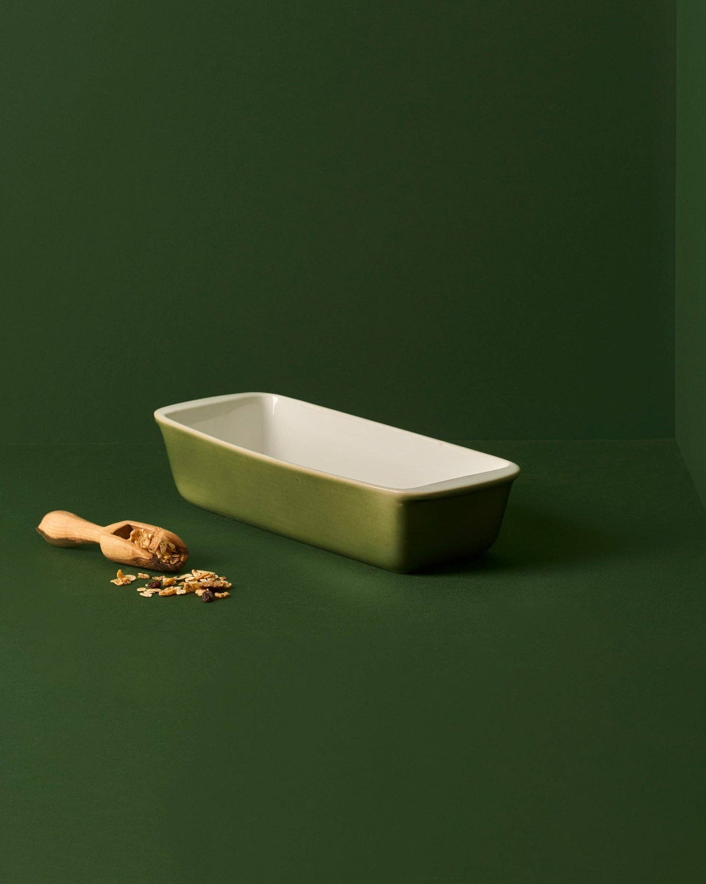 Stoneware Cake & Bread Pan, Sage Green