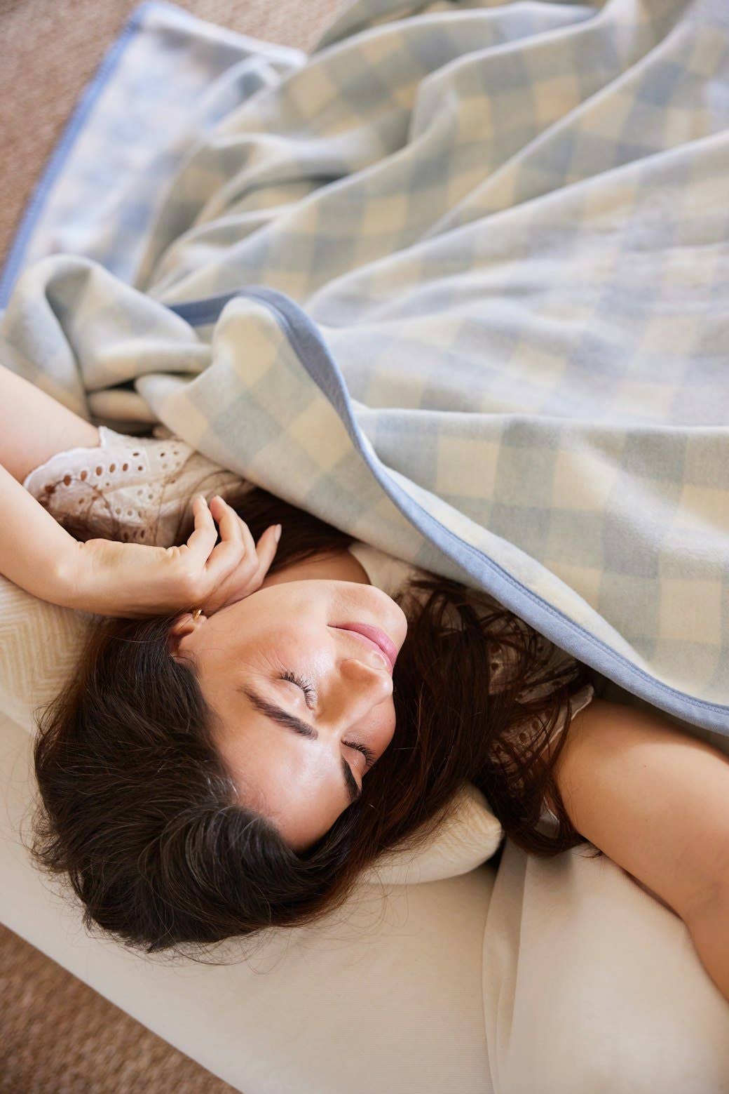 Cozy Gingham Sky Blanket