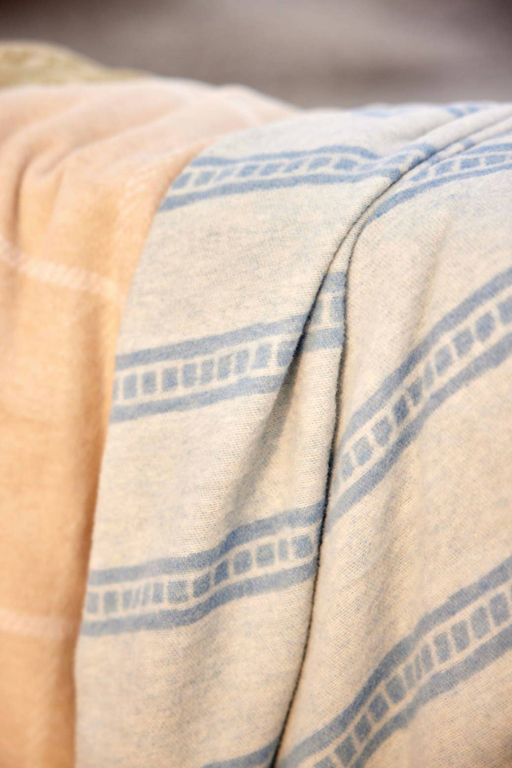 Tile Stripe: Lightweight