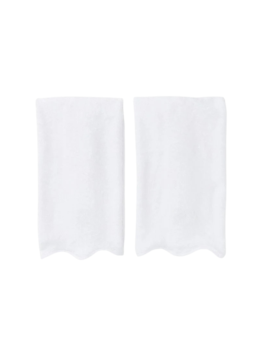 (Pair) Scallop Bath Hand Towels, White Piping