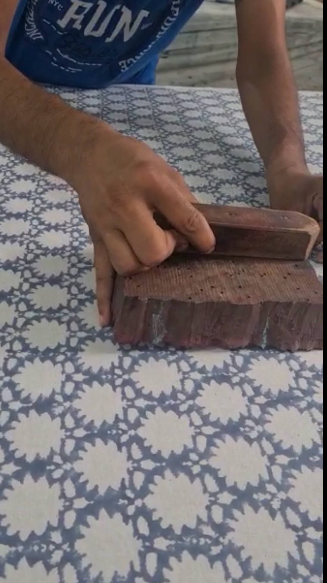 Tablecloth (62" x 106") Edelweiss Stripe