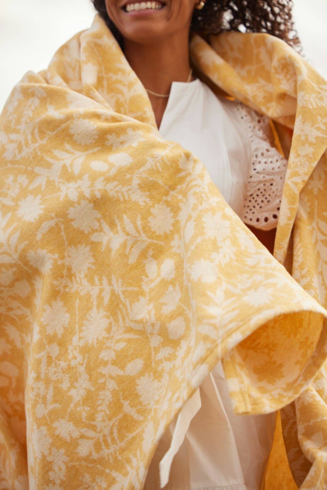 The Lightweight Blanket - Wildflower Daffodil: Lightweight