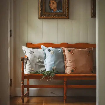 Florence Pillow, Natural