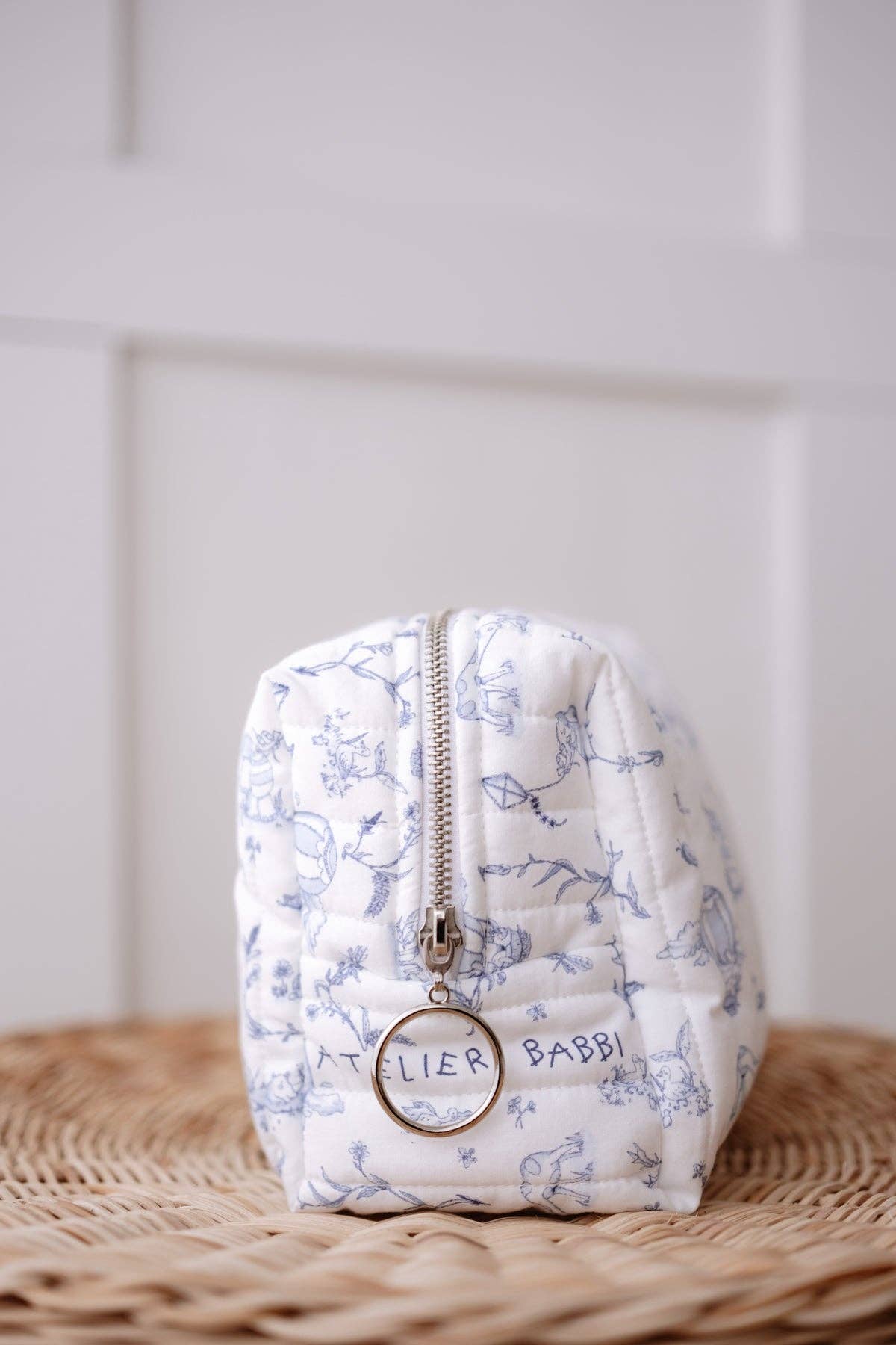 Diaper Pouch - Toile De Jouy / Blue: 10.6” x 5.9” x 4.3” (inches)