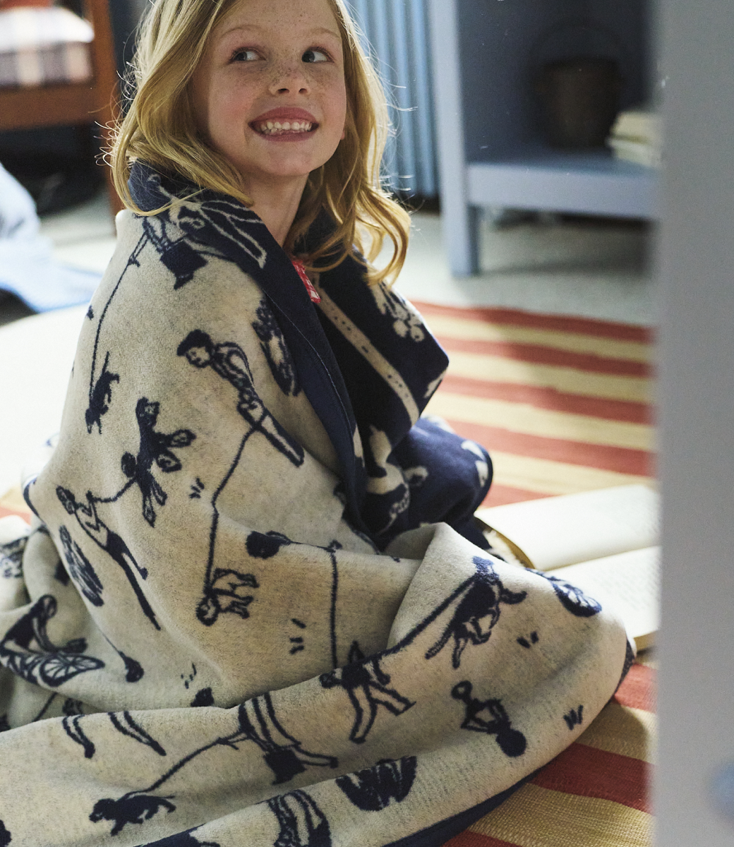 Parkside Pups Midi Blanket: Midi