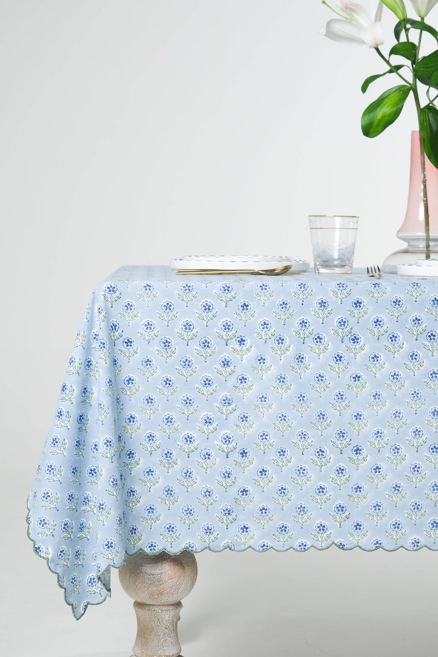 Mona Scallop Embroidered Blockprint Tablecloth in Blue: 60x90