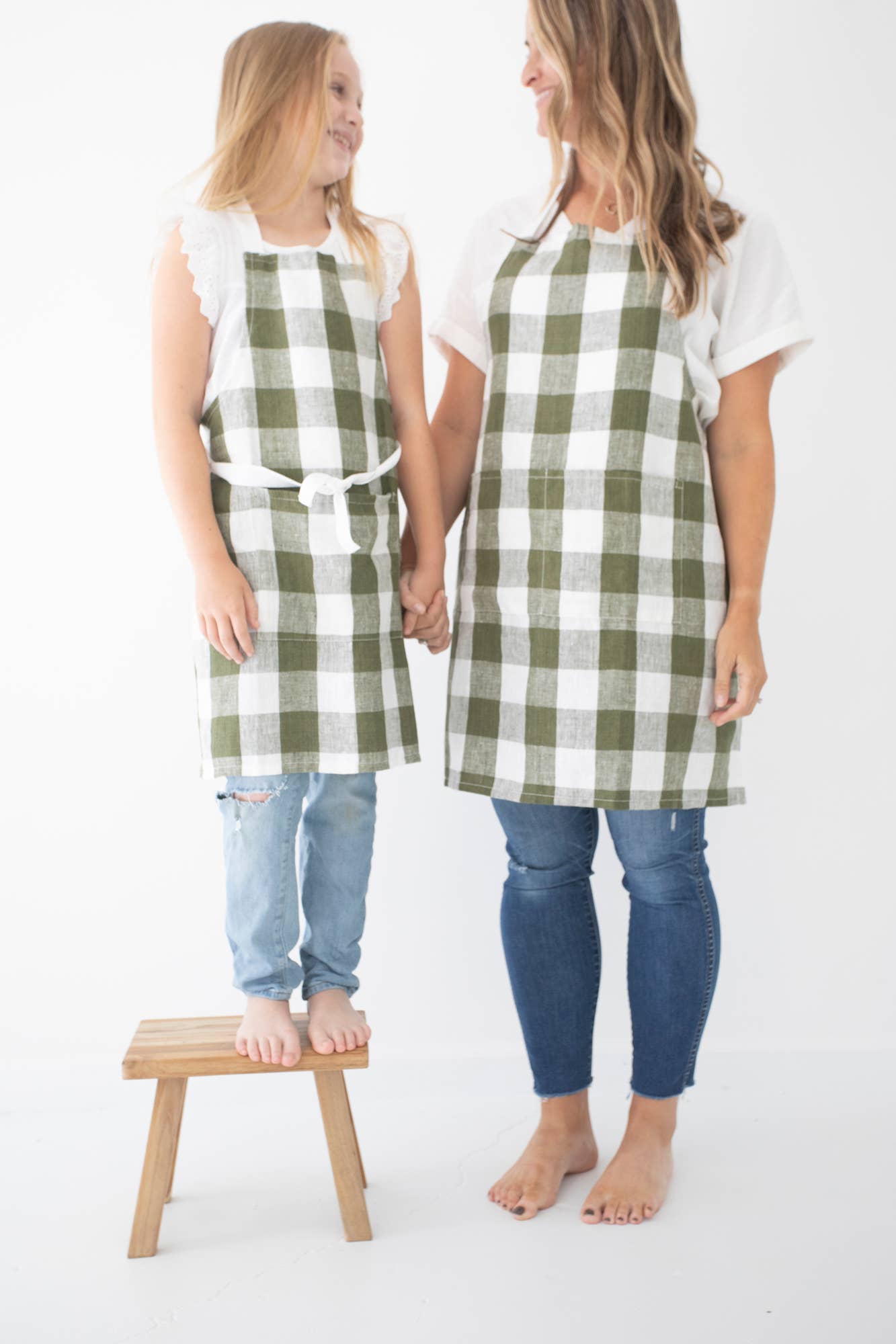 Keepsake Jar Linen Child Apron in Olive Gingham