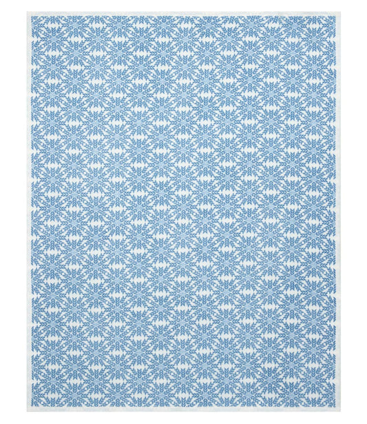 Nordic Frost Blanket: Original