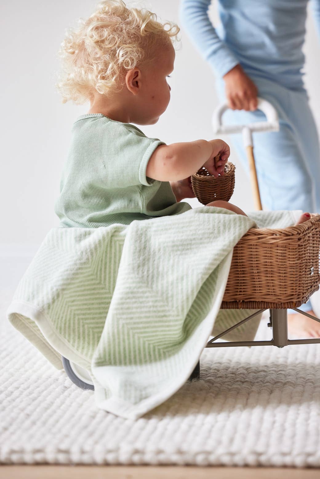 Harborview Herringbone Sprout Green Blanket, Mini