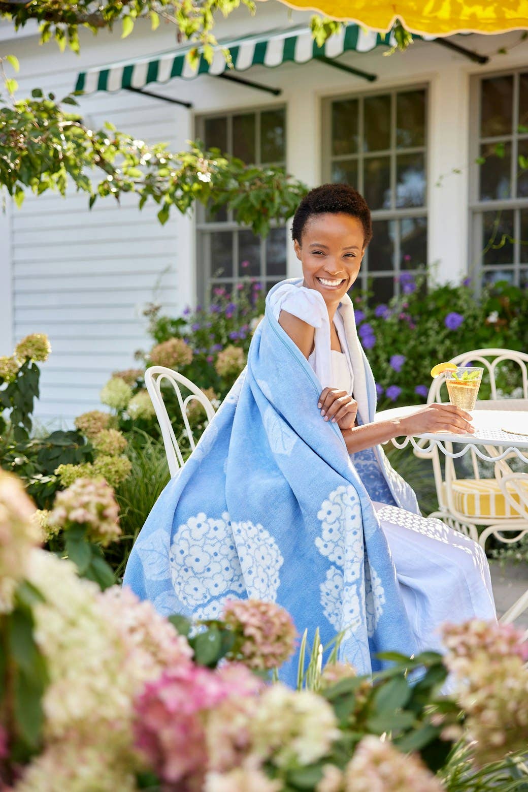 Hydrangeas Bluebell Family-Size Blanket