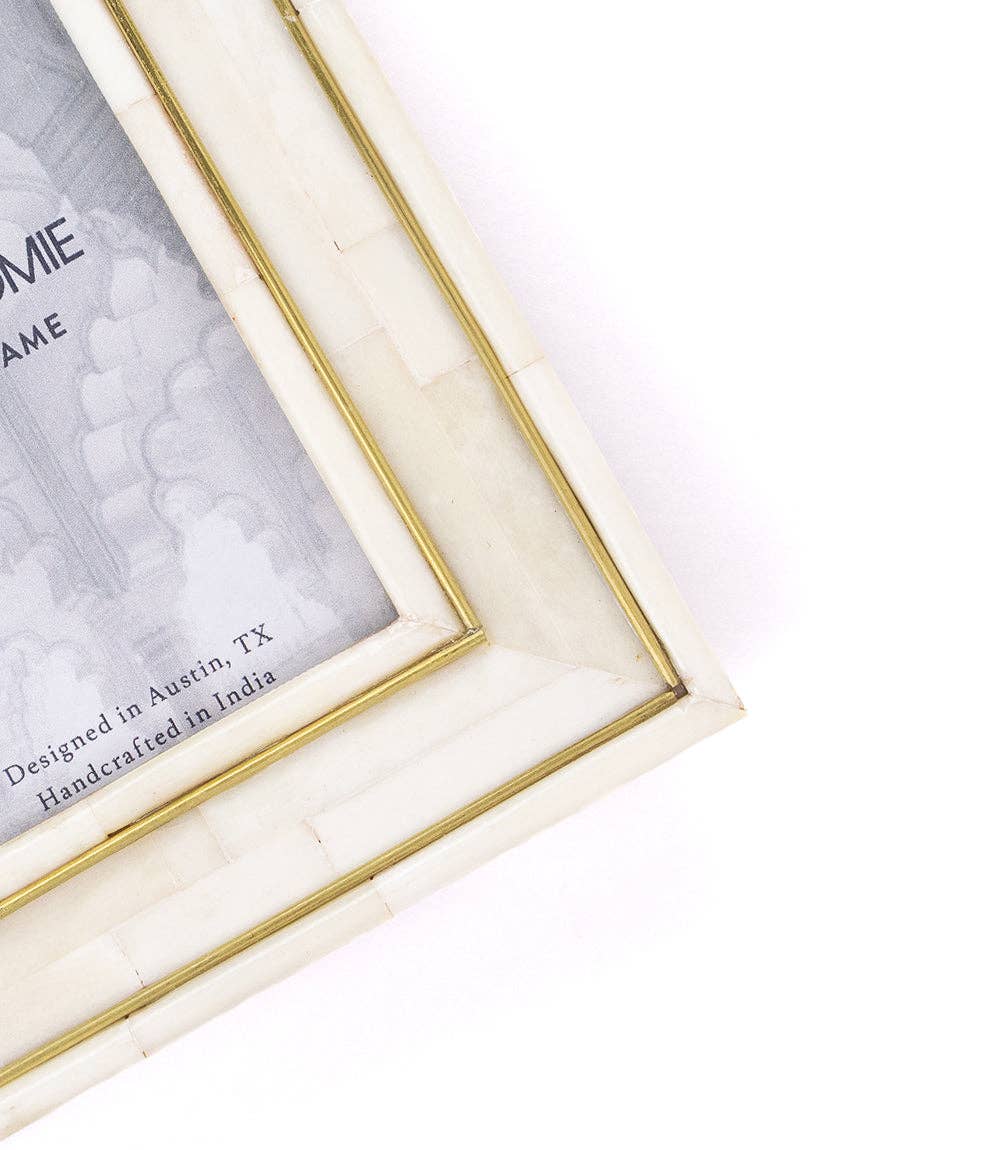 Pravina 4x6 Picture Frame - Carved Bone, Brass Inlay