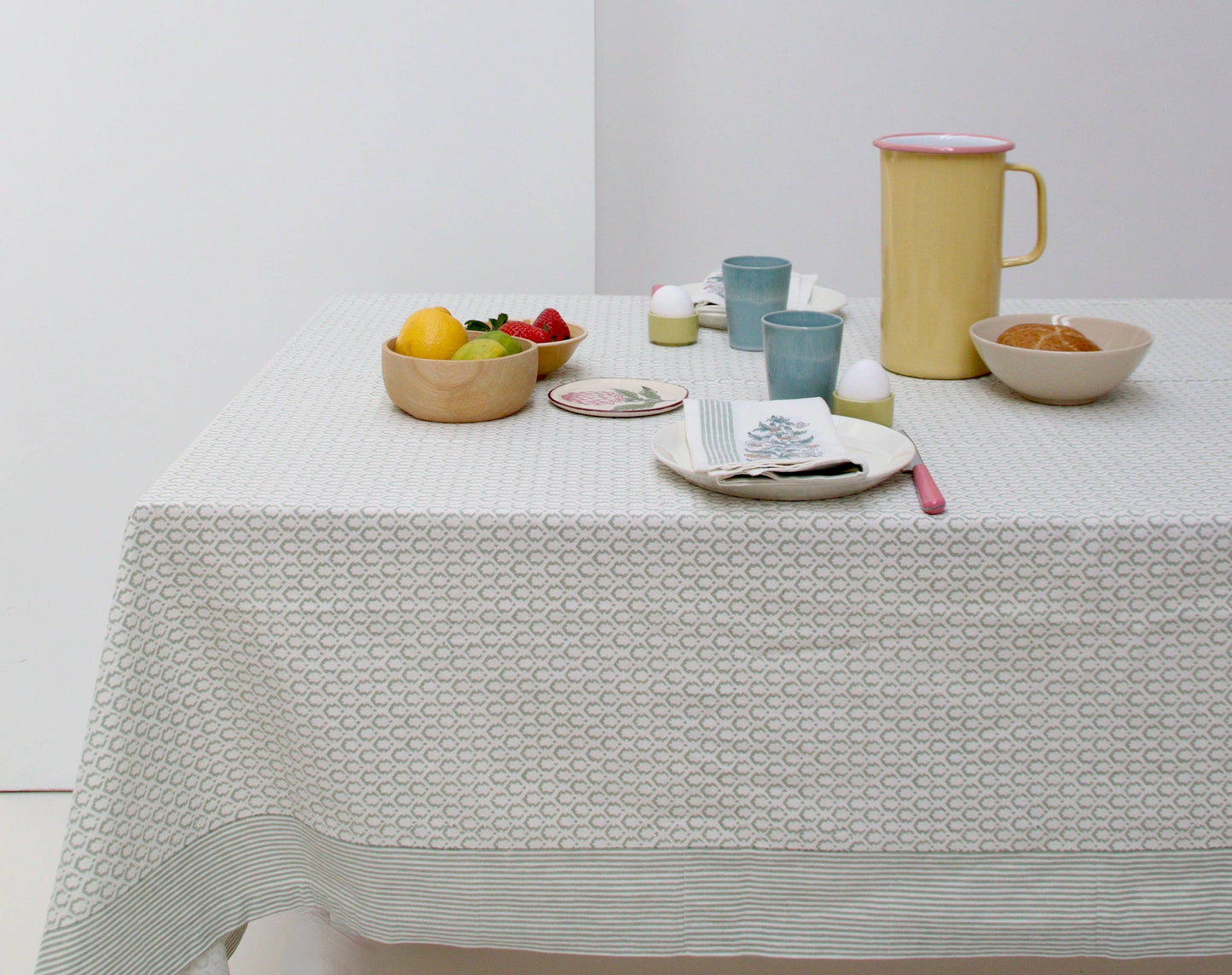 Tablecloth (62" x 106") Little Crown Green