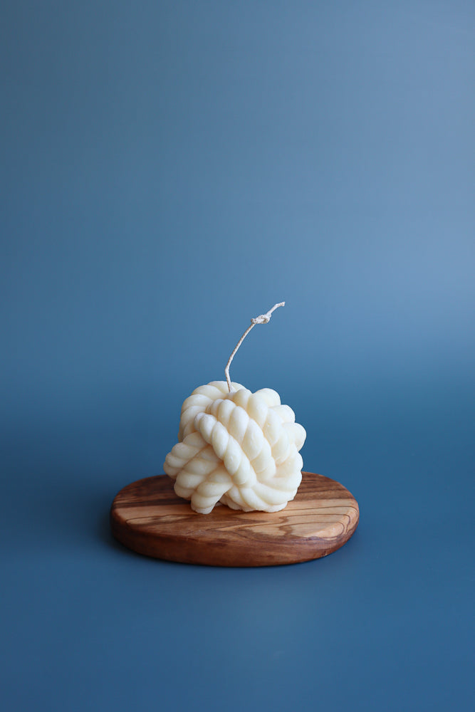 Monkey's Fist Knot Candle
