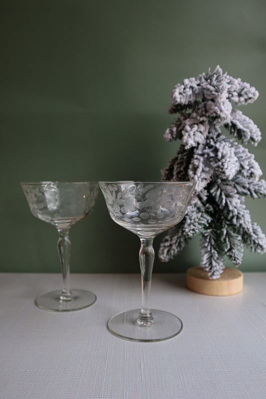 (Set of 2) Vintage Tall Bubble Etched Coupes