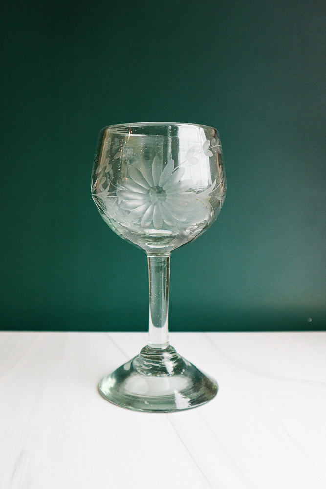 Etched Condessa Clear Red Wine Glass