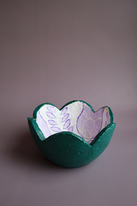 Tulip Paper Mache Scalloped Trinket Bowl