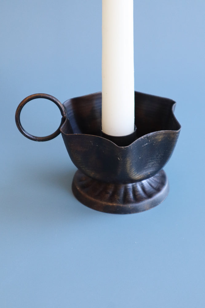 Frill Candle Holder