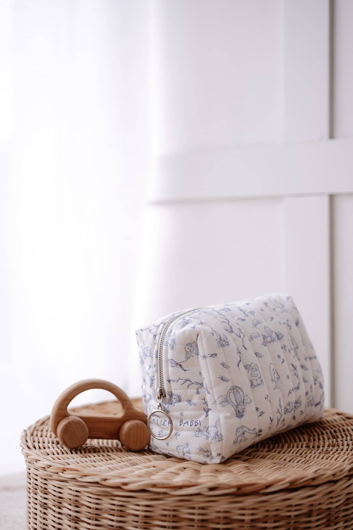 Diaper Pouch - Toile De Jouy / Blue: 10.6” x 5.9” x 4.3” (inches)