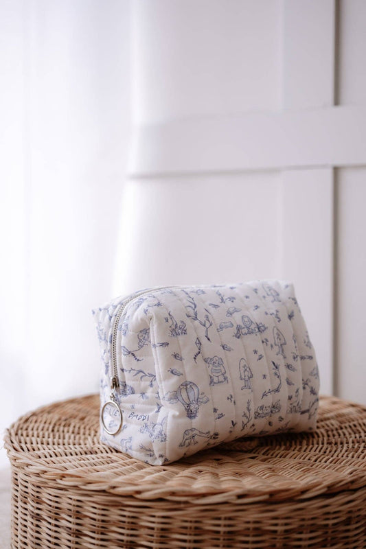 Diaper Pouch - Toile De Jouy / Blue: 10.6” x 5.9” x 4.3” (inches)