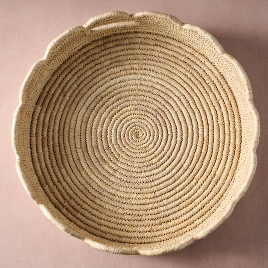 Seba Scalloped Palm Leaf Tray