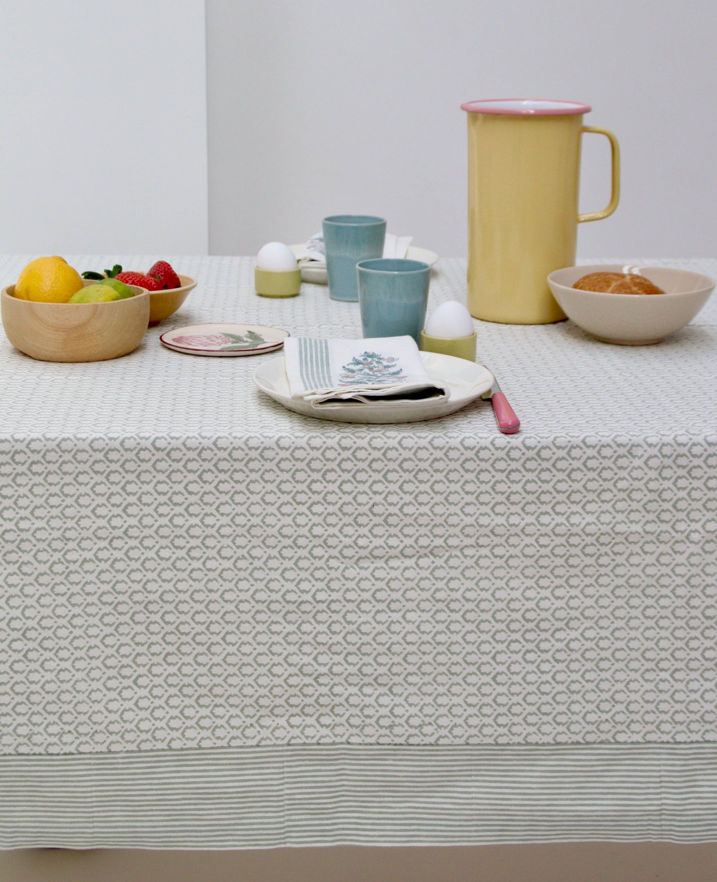 Tablecloth (62" x 106") Little Crown Green