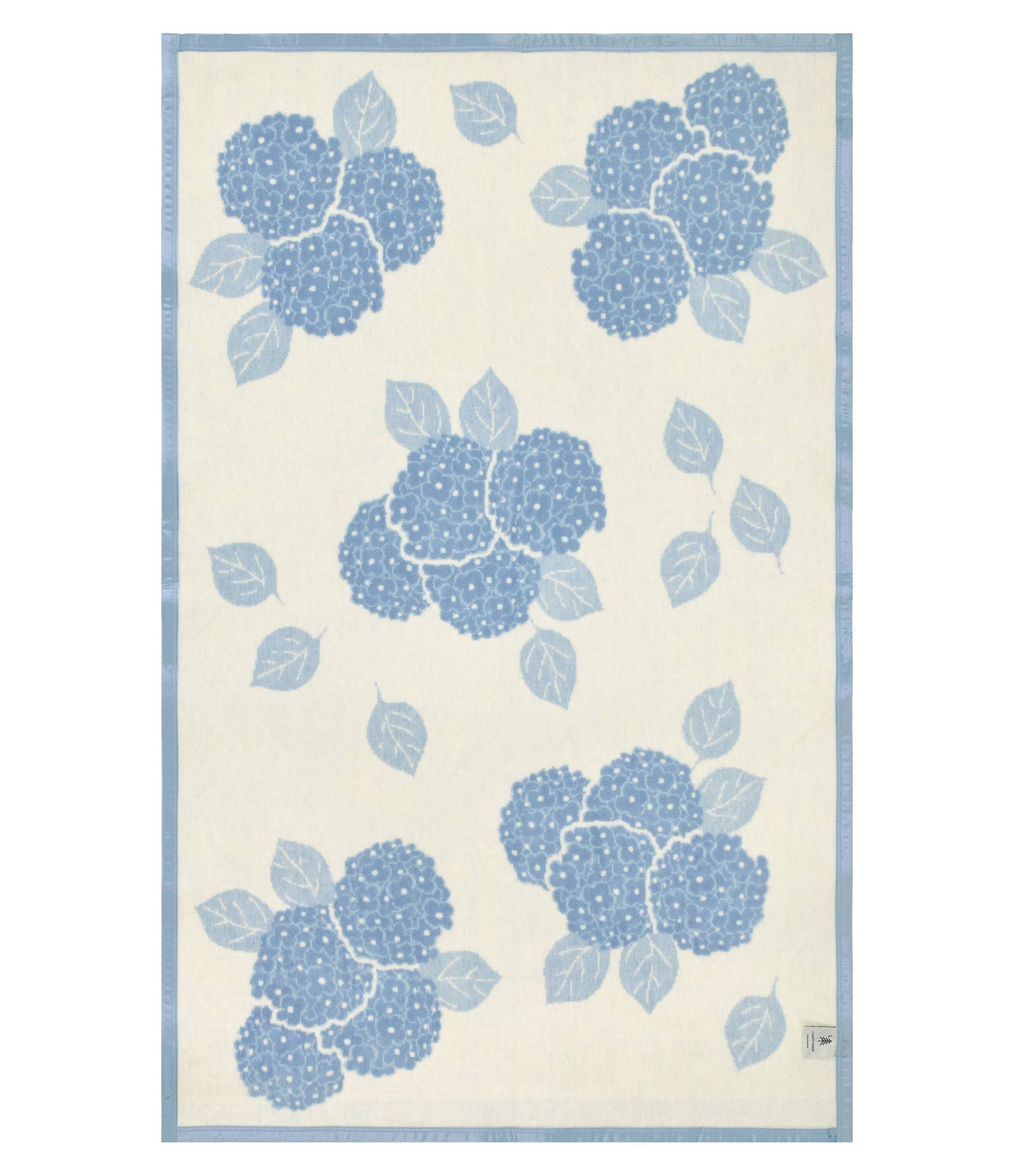 Hydrangeas Bluebell Family-Size Blanket