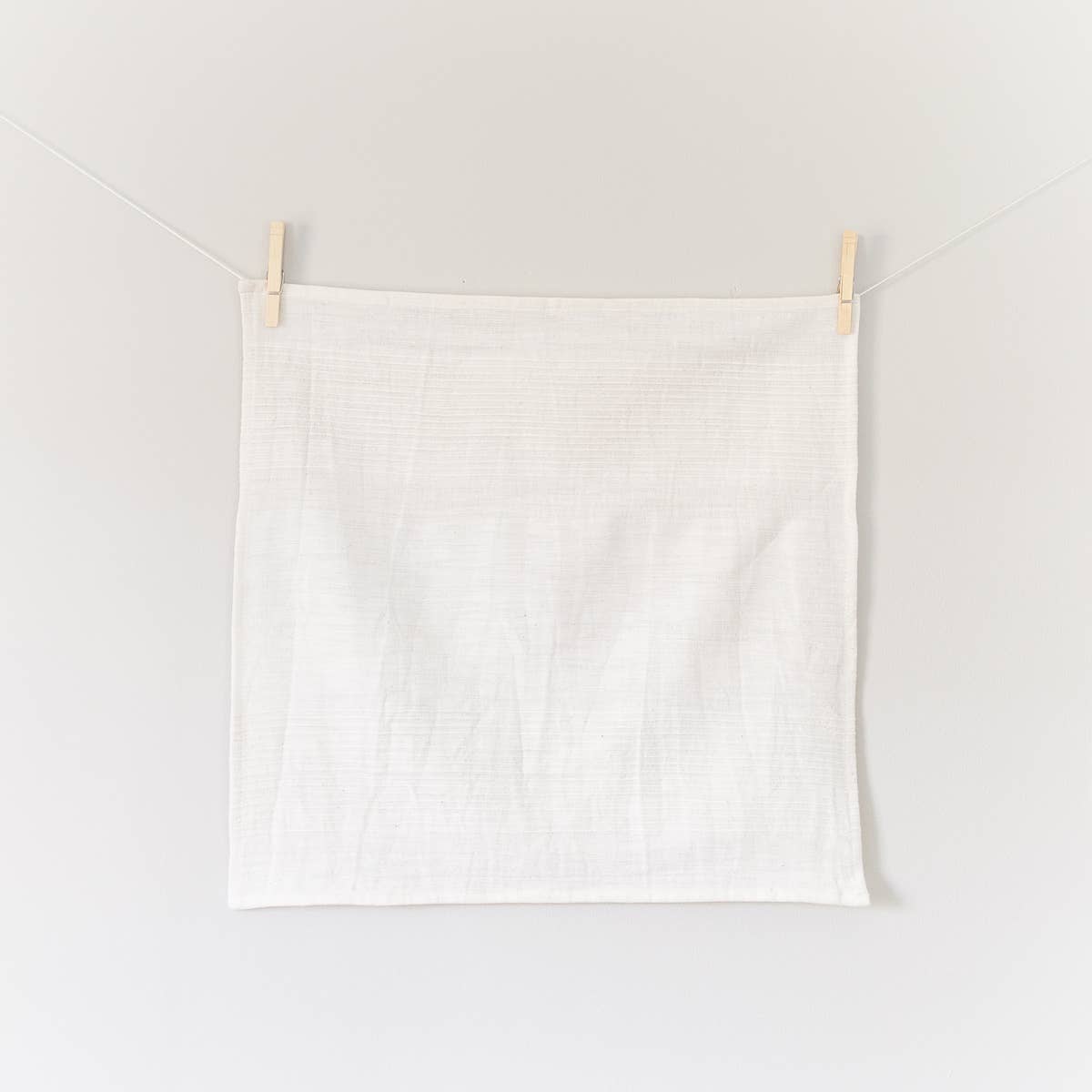 Riviera Cotton Napkin: Natural with Navy