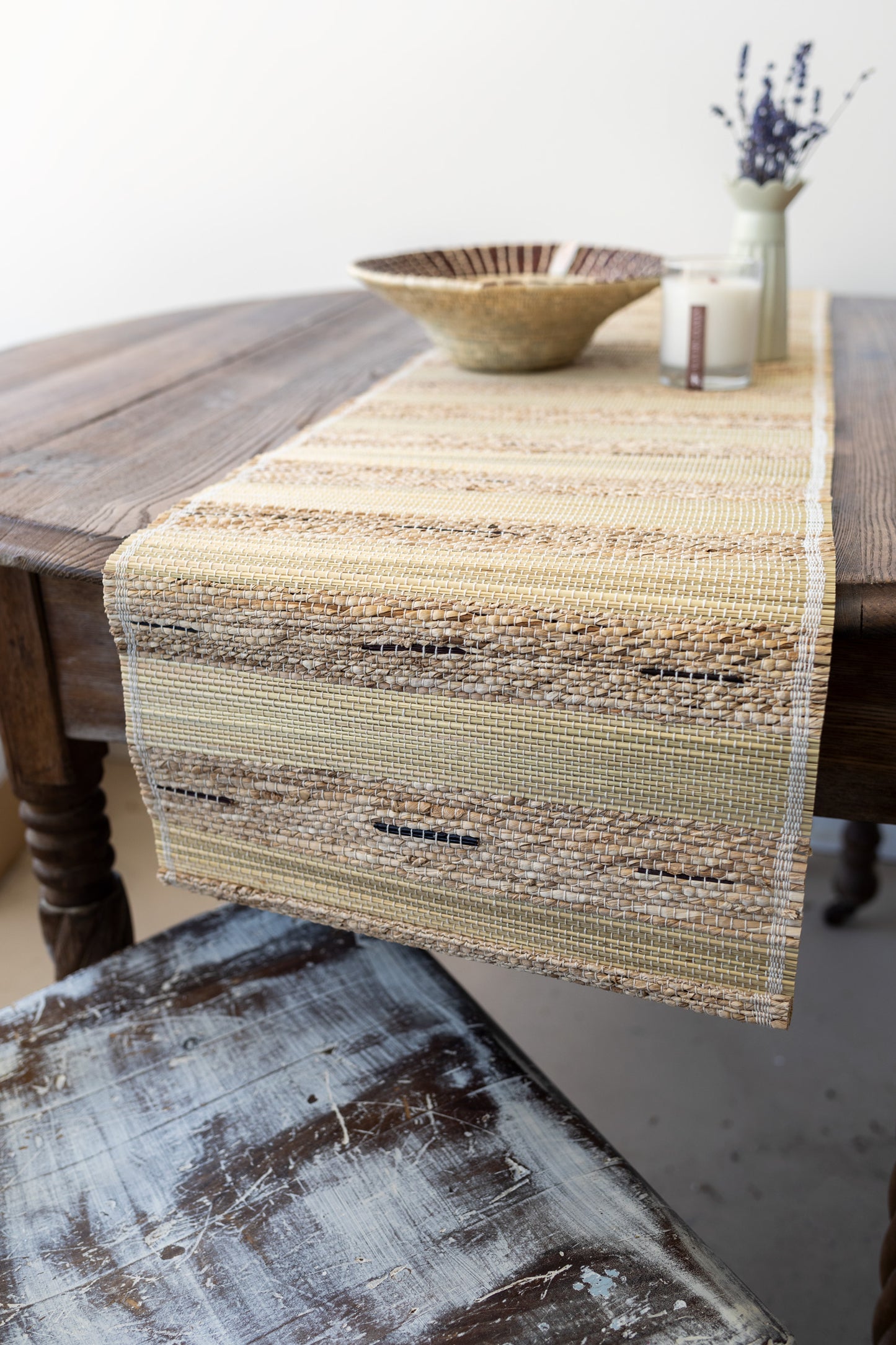 Éclair Banana Fiber Table Runner